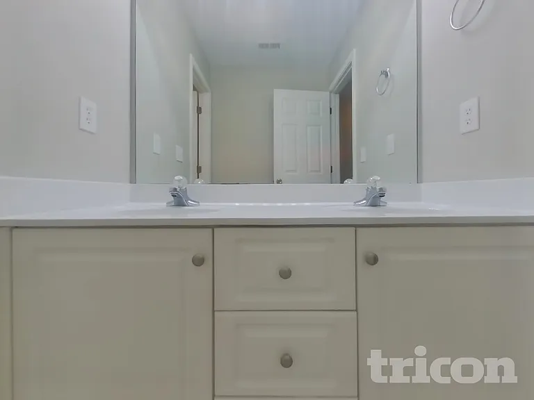 5024 Kendall Sta NW — Photo 12
