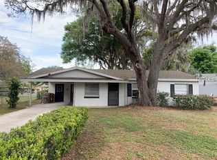 423 Woodland Dr, Eustis, FL 32726