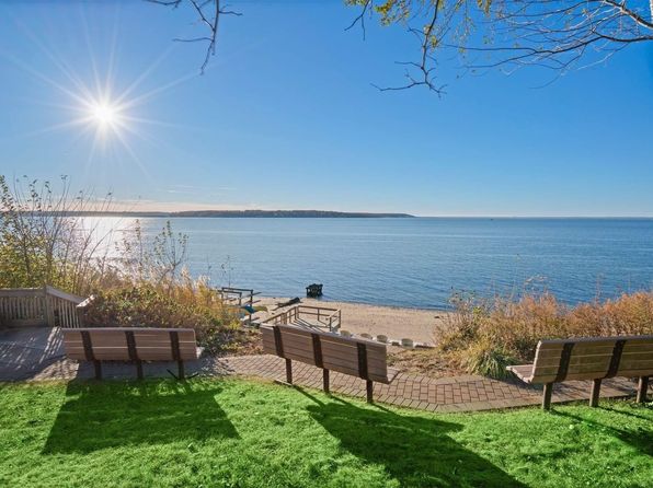 10 Devon Place, Northport, NY 11768