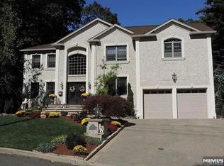 1022 Woodland Ave, Oradell, NJ 07649