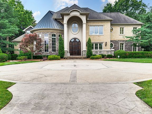 2nd image of 5107 Yale Ct