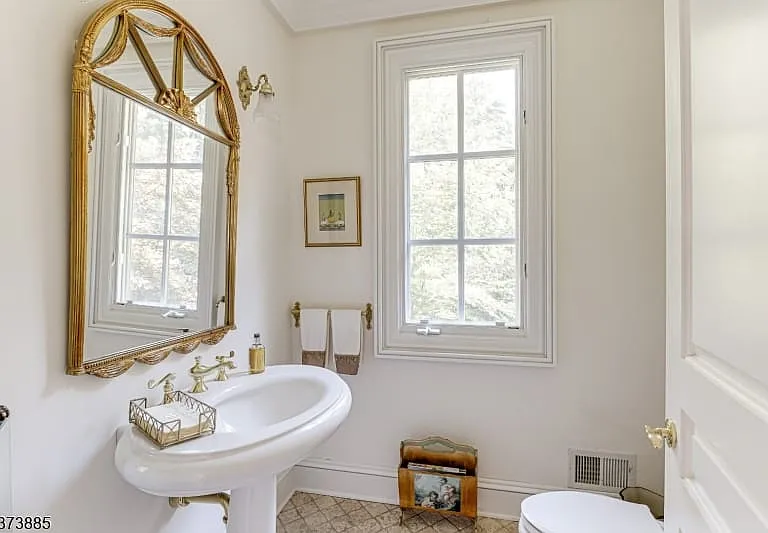 21 Stoningham Dr — Photo 18