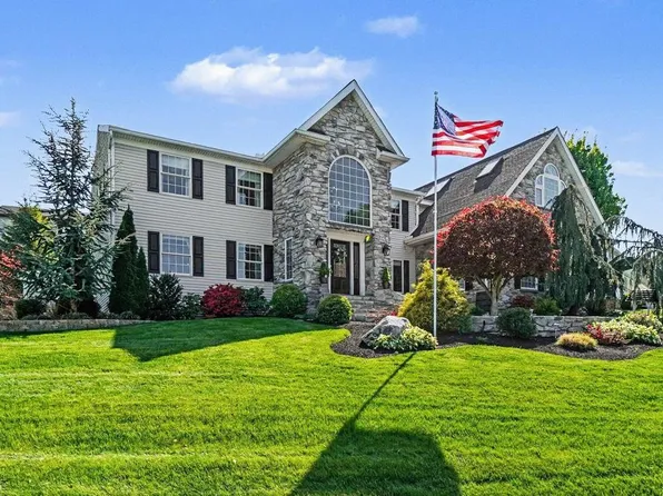 3505 Ada Dr, Mechanicsburg, PA 17050