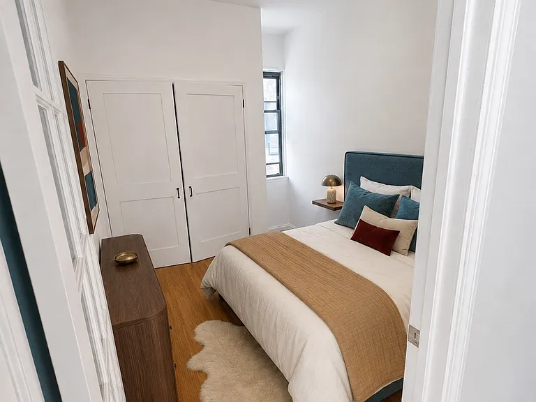 55 E 95th St #5C — Photo 3