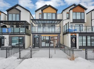 3306 Kulay Way SW, Edmonton, AB T6W5E7