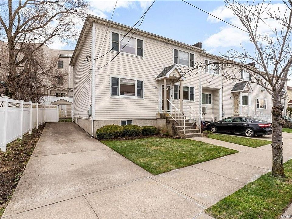 1st image of 17-28 Brookhaven Avenue