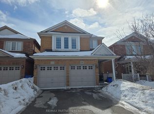 126 Collis Dr, Aurora, ON L4G7V2
