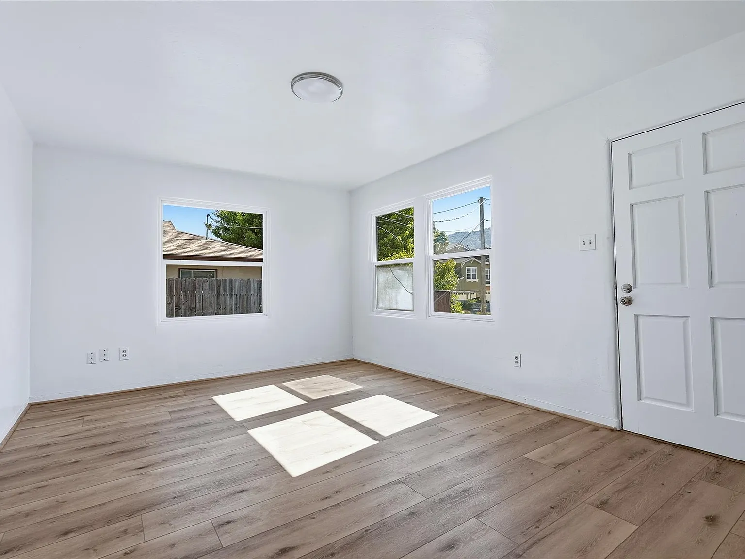 2 bed, $4,500 — Photo 3