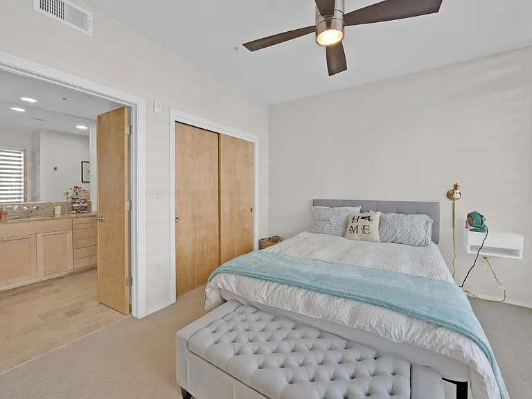 1600 Barton Springs Rd #6304 — Photo 2