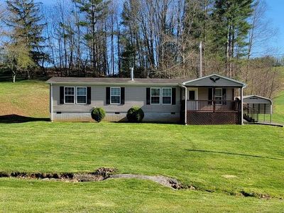 71 Cross Roads Dr, Galax, VA, 24333