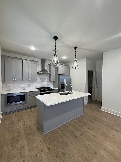 504 Edwin St #1-44 — Photo 3