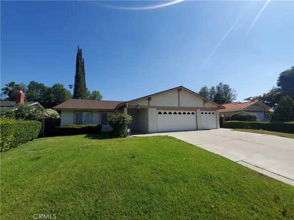 26051 Lawton Ave, Loma Linda, CA 92354