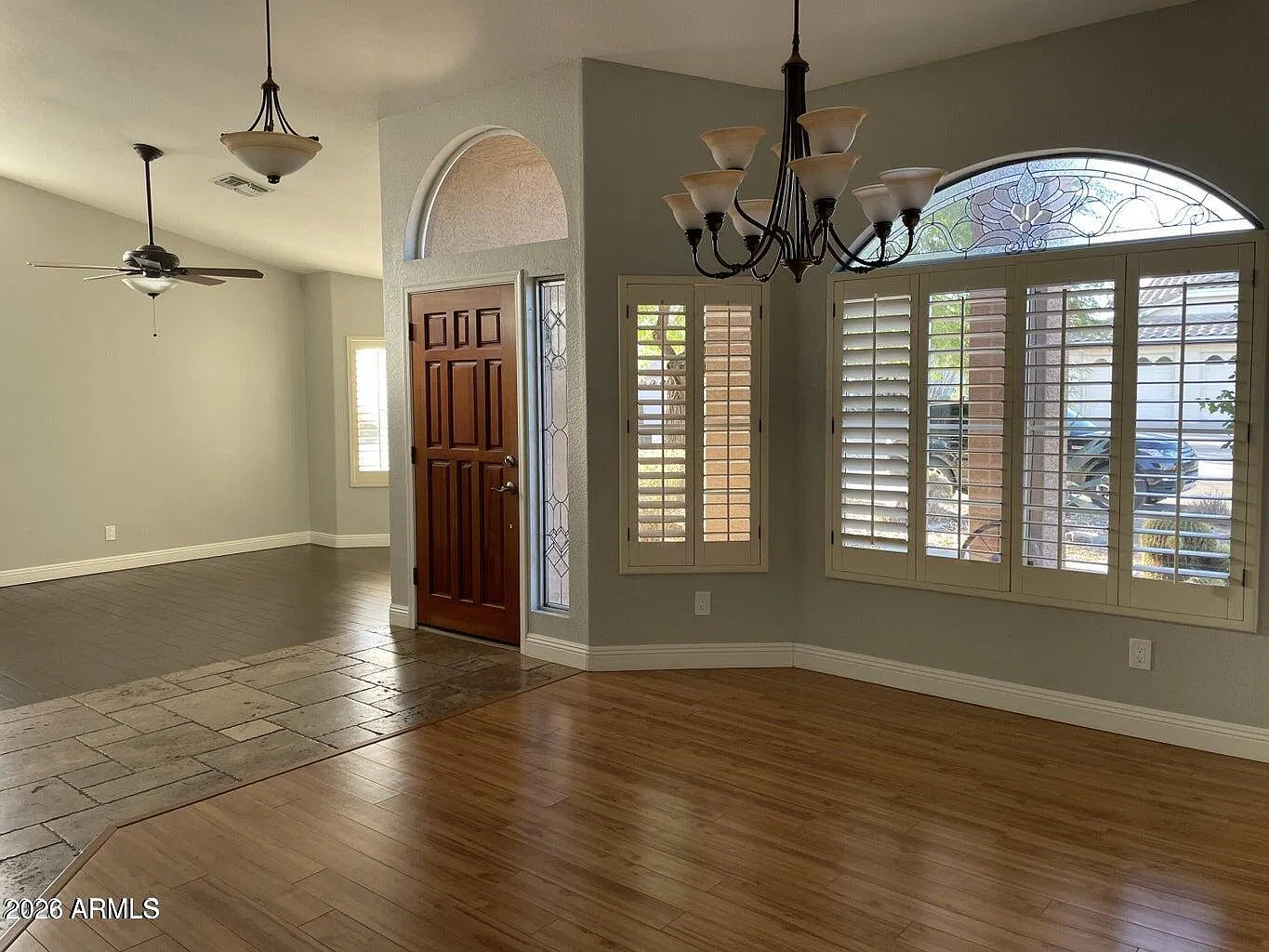 4 bed, 2.0 bath, 2302 sqft, $3,500 — Photo 3