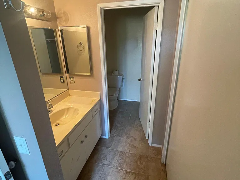 343 Rosewood St — Photo 1