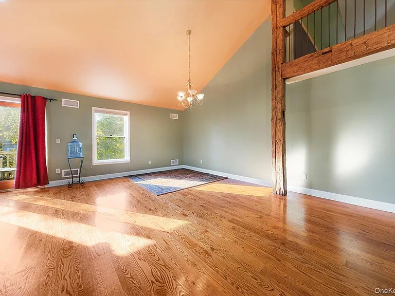 1403 Kings Hwy — Photo 12
