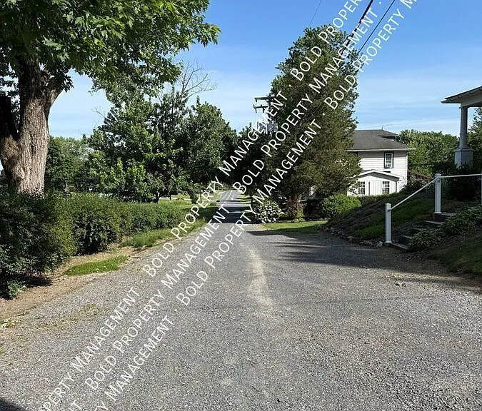 26 Clayton Ave — Photo 10