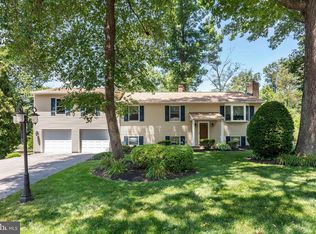 1114 Courtland Dr, Sykesville, MD 21784