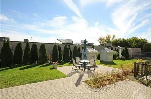 14 Norice St #401 — Photo 17