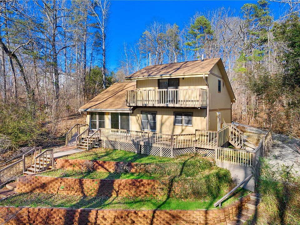 1st image of 251 Cherokee Dr