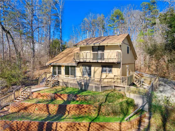 251 Cherokee Dr, Fair Play, SC 29643