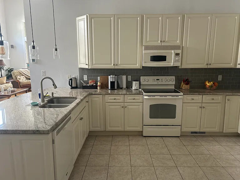 31326 Founders Ave — Photo 19