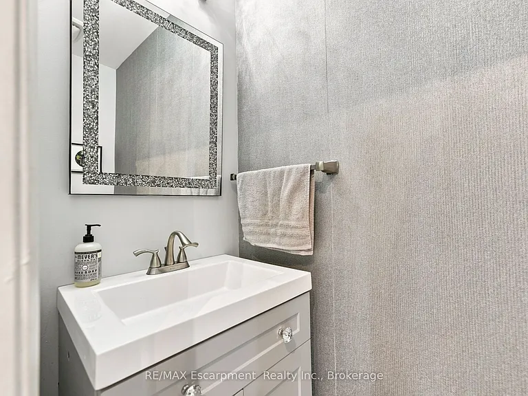 362 Plains Rd E #34 — Photo 14