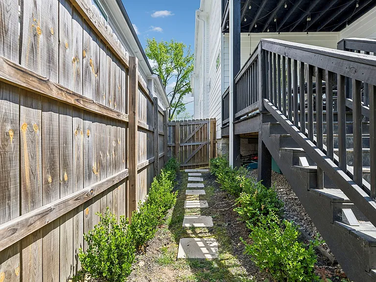 113B Oceola Ave — Photo 41