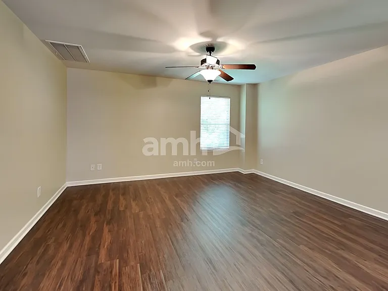 2716 Leesa Ann Ln — Photo 19