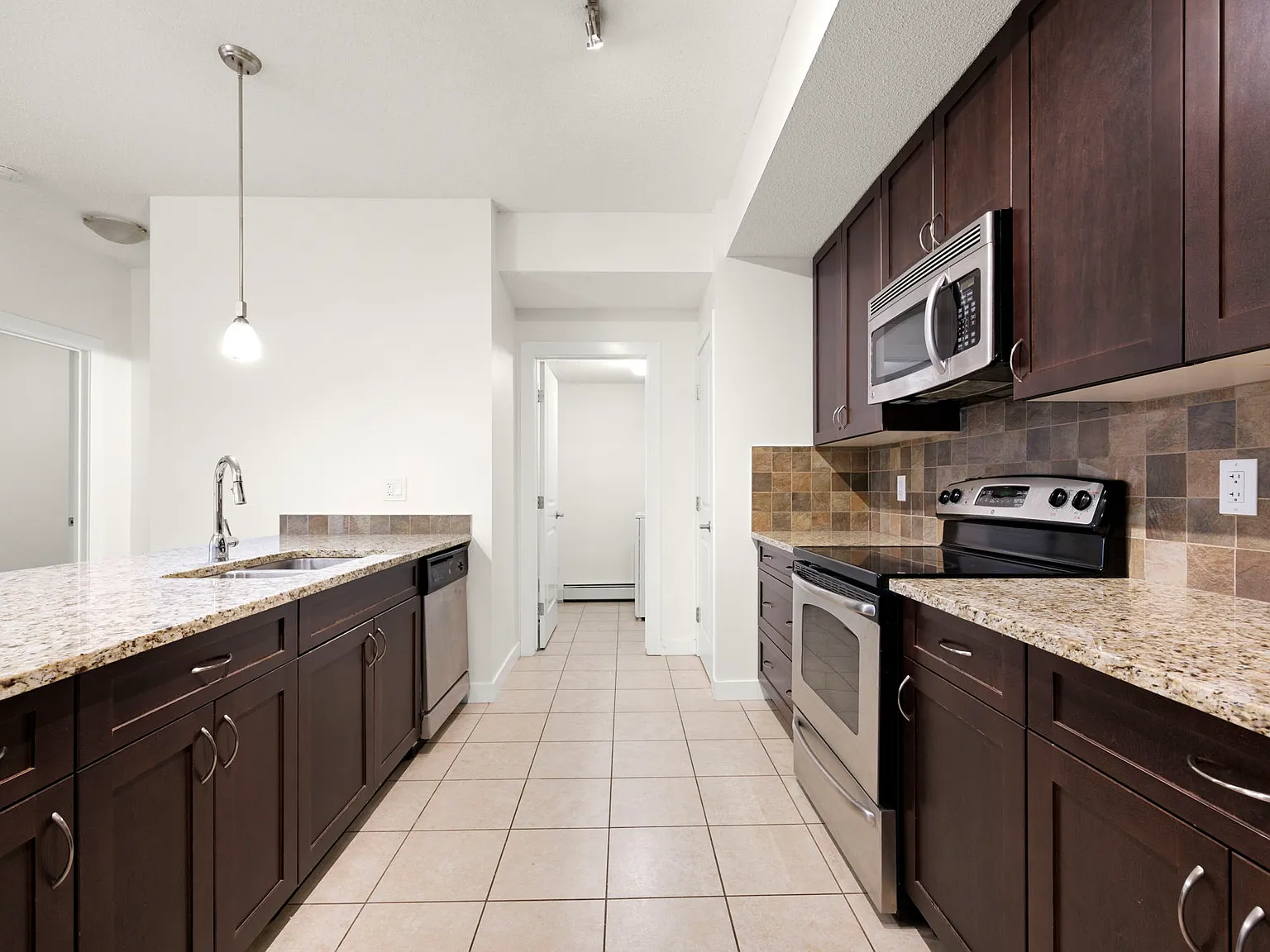 2 Bedrooms 2 Baths in the La Rive Building! (CP153) — Photo 3