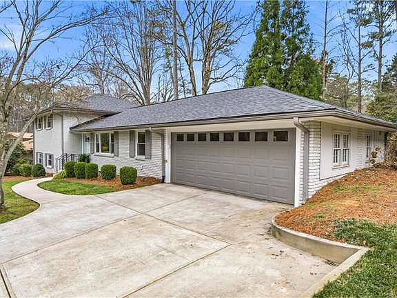 3rd image of 2878 Blackwood Rd