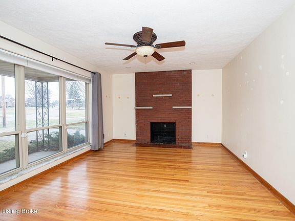 2nd image of 7910 Cedar Brook Dr