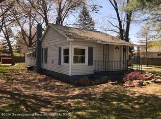 910 Warren Ave, Charlotte, MI 48813