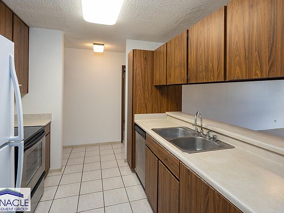 5th image of 5090 Likini St APT 405