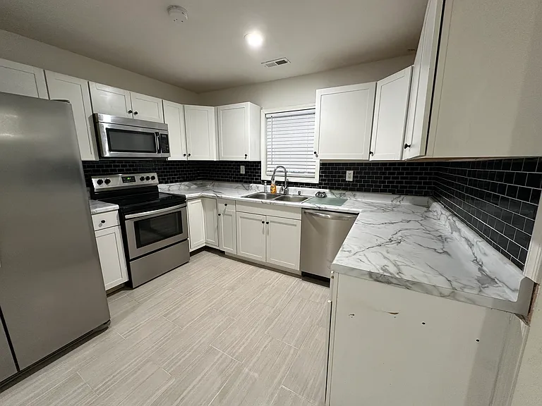 917 Johnson Rd — Photo 5