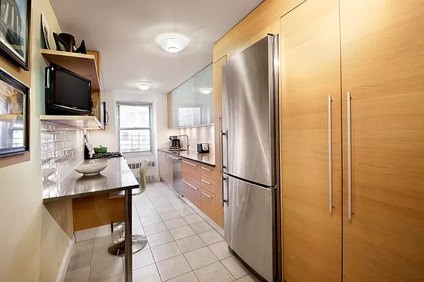 Sold by BLU Real Estate | media 3