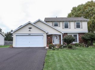 956 Dibbles Trl, Webster, NY 14580