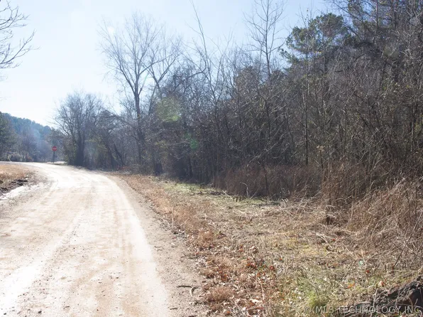 15335 N 546th Rd, Tahlequah, OK 74464