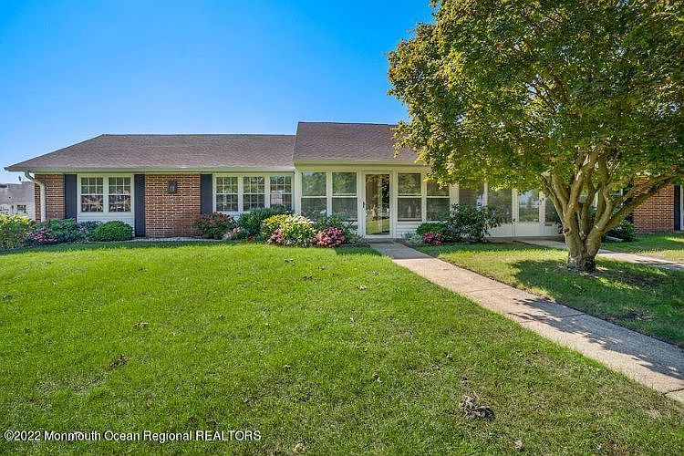1st image of 678A New Castle Ct #A