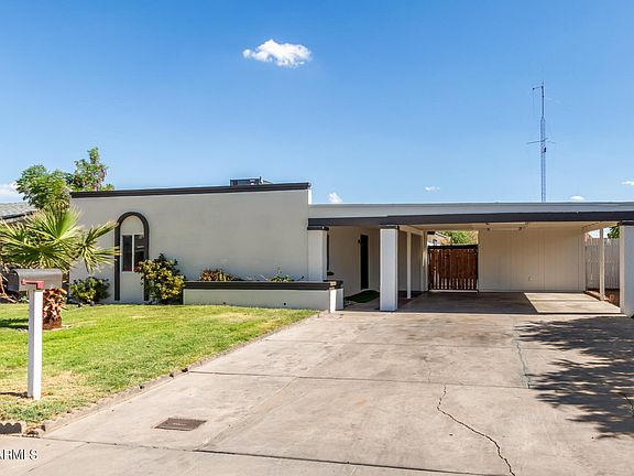 3rd image of 8151 W SELLS Drive