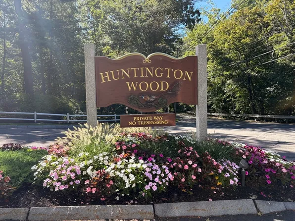 501 Foxwood Cir Unit 501, Peabody, MA 01960