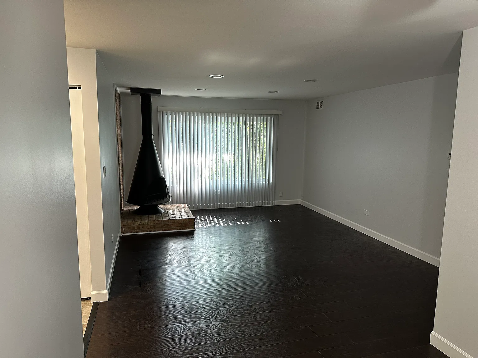 2 bed, $1,900 — Photo 1