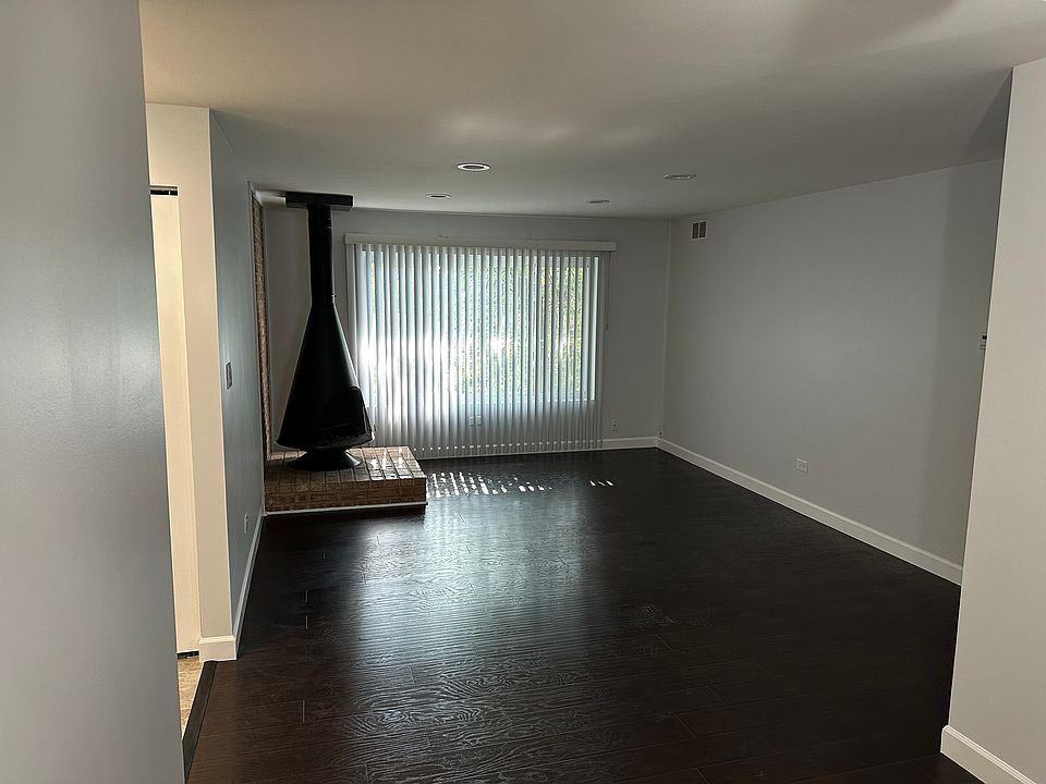 1st image of 6103 Knoll Valley Dr APT 204