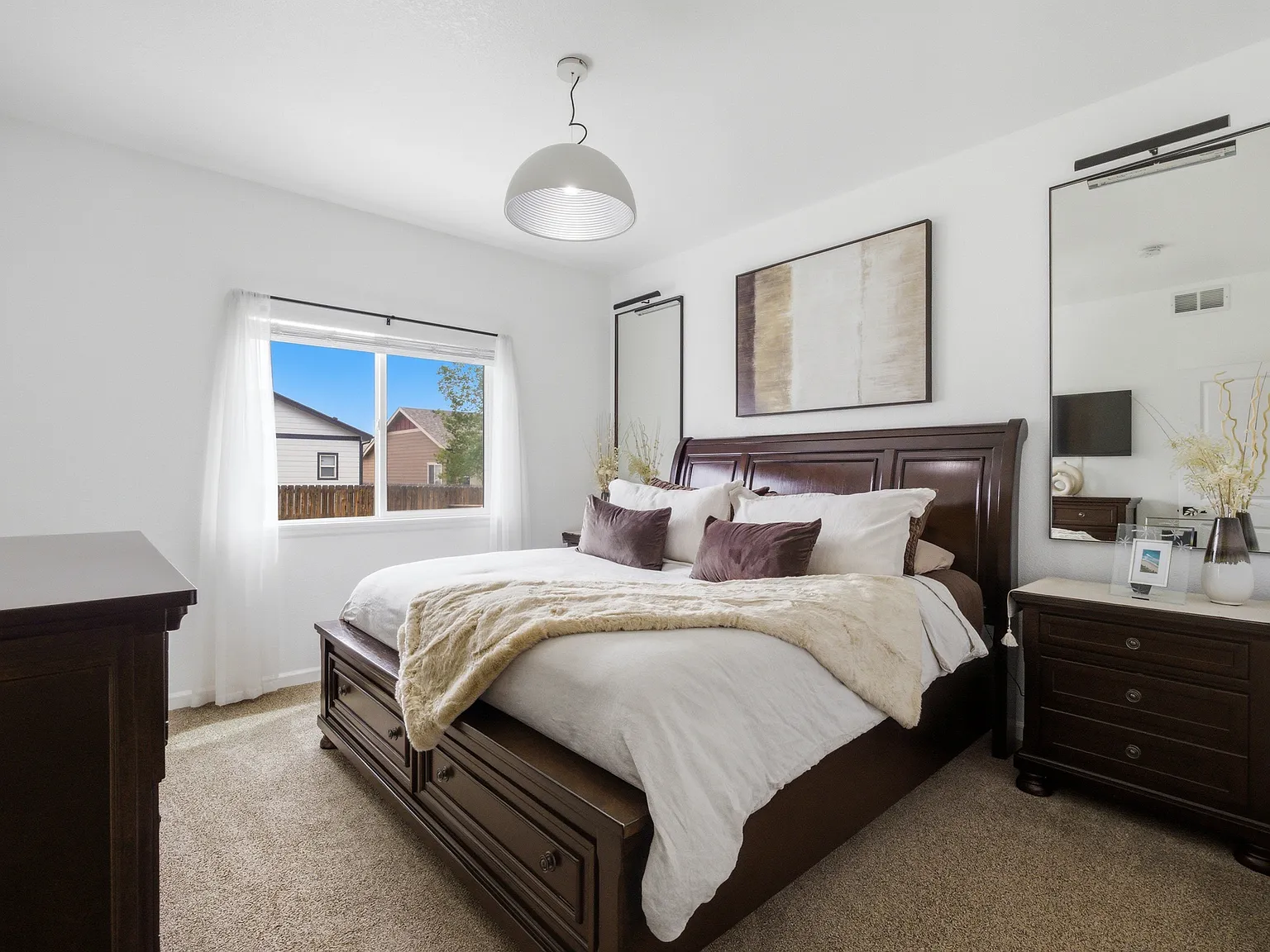 3 bed, 2071 sqft, $2,550 — Photo 4
