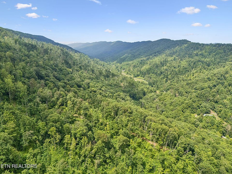 1st image of 8075 Snake Hollow Rd