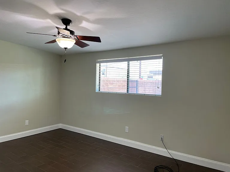 Lester1002 — Photo 24