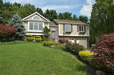 1st image of 41 Meadow Dr