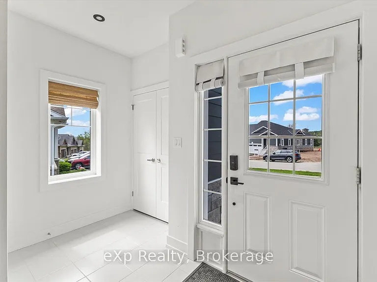 319 Telford Trl — Photo 3