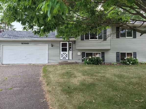 5200 Lansing Cir NE, Albertville, MN 55301