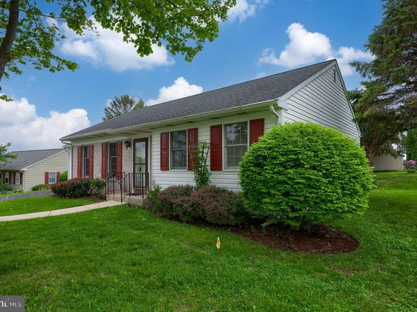 105 Florentine Dr, Willow Street, PA 17584