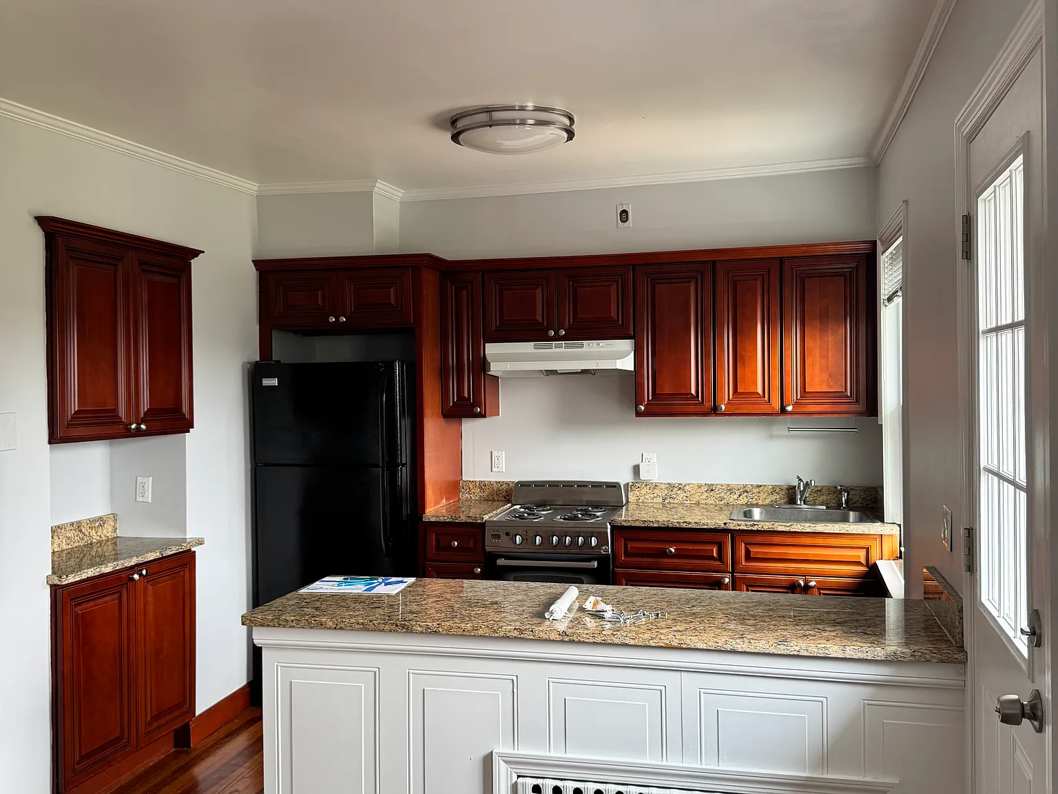 2 bed, $3,100 — Photo 2